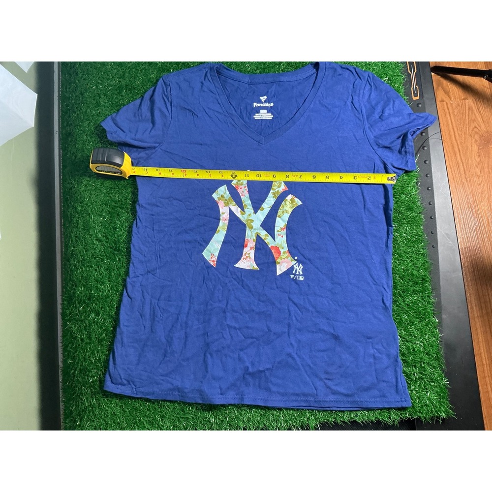 Fanatics MLB New York Yankees Floral Logo V-Neck T-Shirt Blue Womens Large